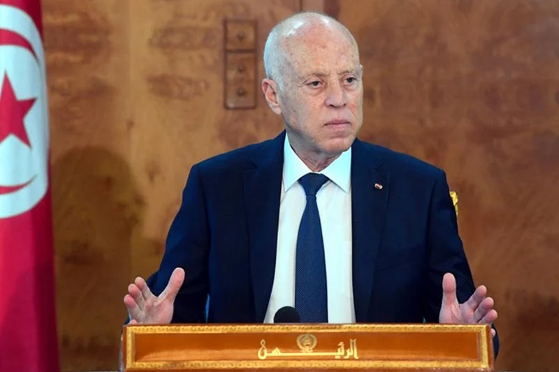 في انتظار مبادرة اتحاد الشغل  .. هل تكون ورقة الغنوشي آخر أوراق سعيدّ السياسية؟